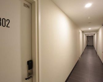 Max Hotel Subang Jaya - Subang Jaya - Hallway