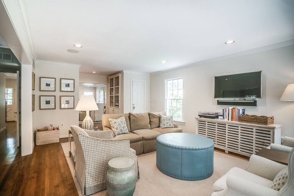 Beautiful 4br Home in University Park - Large Backyard! - דאלאס - סלון