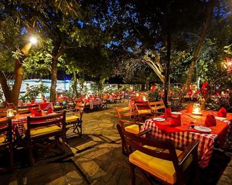 Papillon Lagoon Reef Hotel - Ukunda - Restauracja