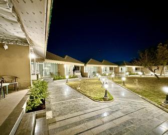 Regenta Resort Bhuj - Bhuj - Building