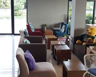 Bird Day Boutique Hotel - Mukdahan - Lounge