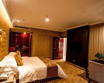 Noble Earl Inn (Linyi Luozhuang Tongda Road store) - Linyi - Habitación