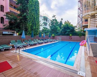 Kleopatra blue hawai hotel - Alanya - Uima-allas