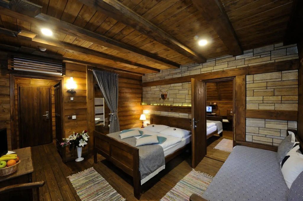 إثنو هاوزيز بليتفيكا سيلو