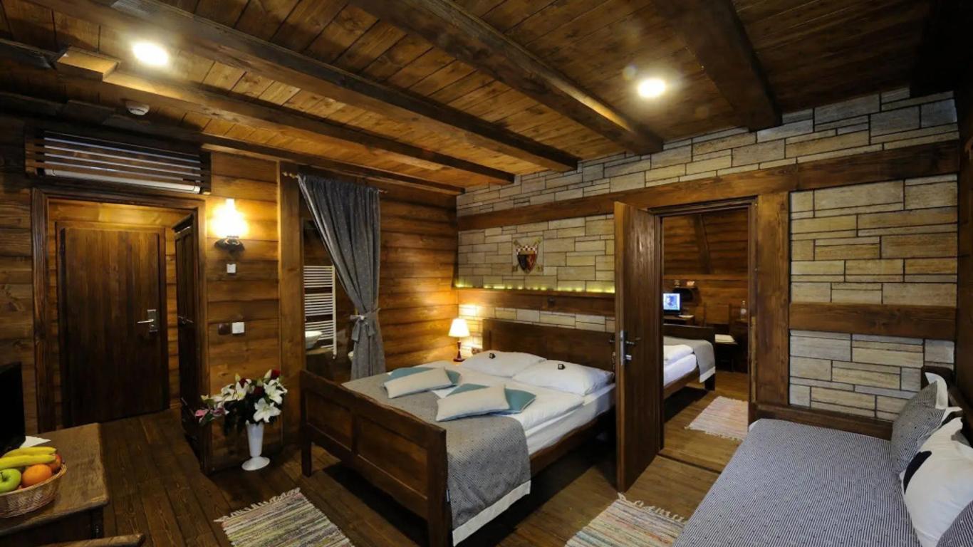 Ethno Houses Plitvica Selo