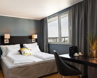 Quality Hotel Strand Gjovik - Gjøvik - Bedroom
