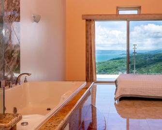 Penthouse In Lake Arenal With Pool, Full Kitchen - Tilarán - Baño