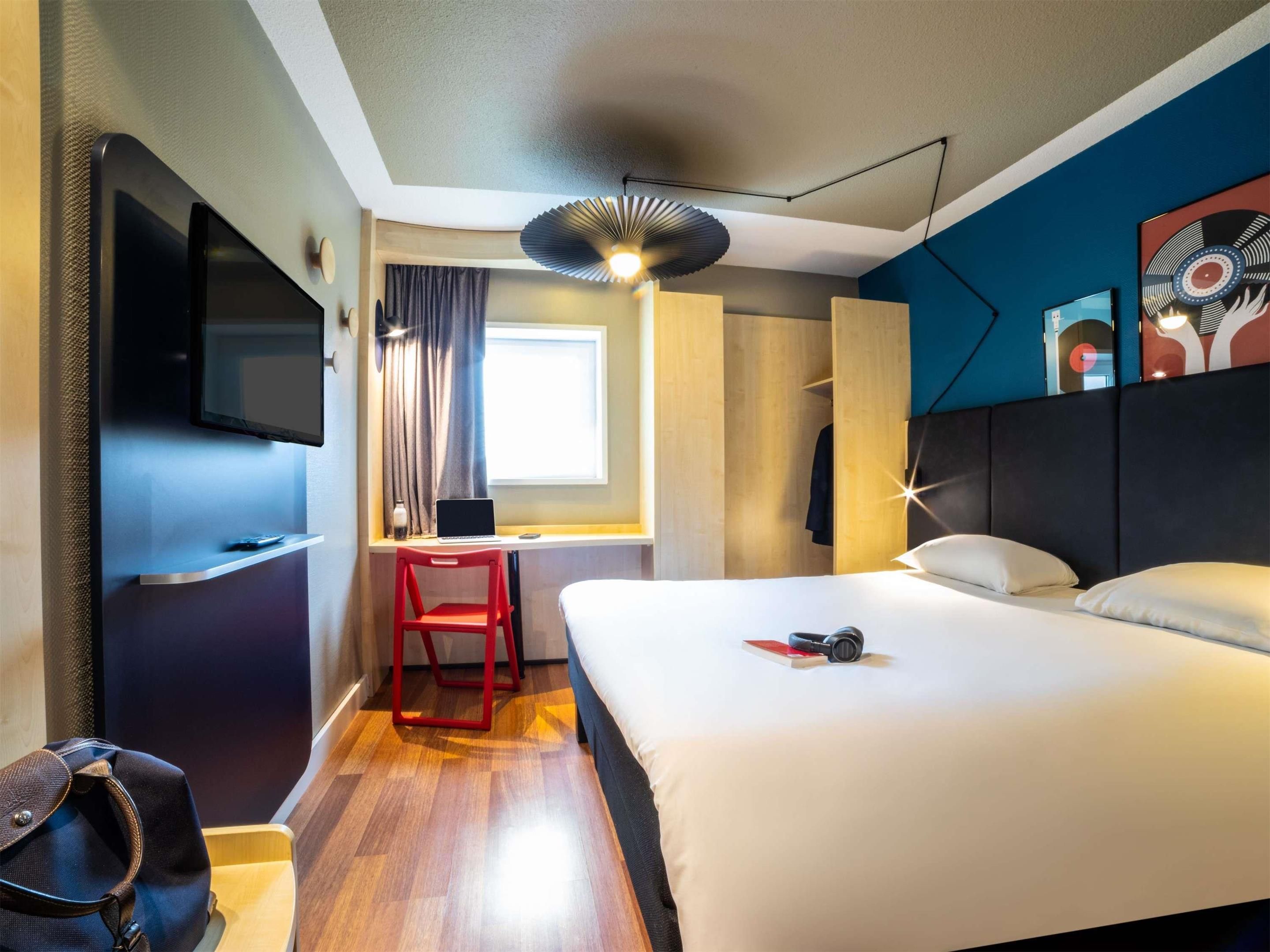 إيبيس أولناي باريس نور إكزبو