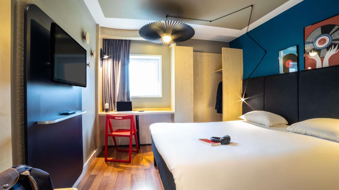 إيبيس أولناي باريس نور إكزبو