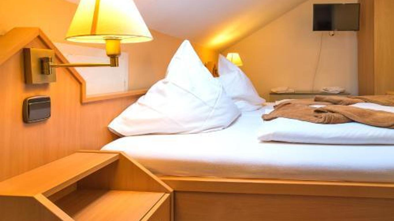 祖姆利本奧古斯特酒店