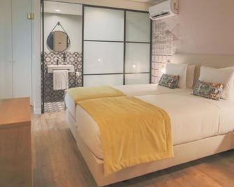 Mouraria Lisboa Hotel - Lisboa - Habitación