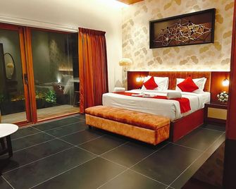 Hf Pool Resorto - Chennai