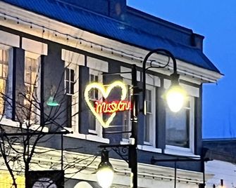 Beautiful suite by serene nature. - Mission - Budynek