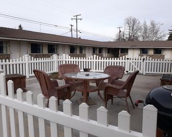 Stay Express Inn Hamilton - Hamilton - Patio