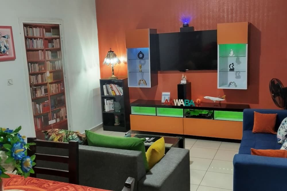 Agrable Appartement De 02 Pices Meuble - Abidjan