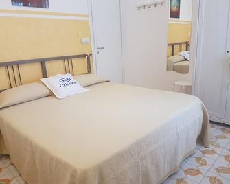 B&B Cristina - Palinuro - Camera da letto