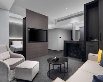 Microtel by Wyndham Tianjin Hedong - Tianjin - Living room