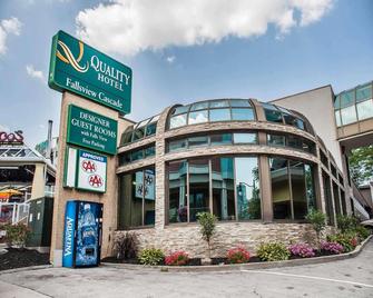 Quality Hotel Fallsview Cascade - Niagara Falls - Gebouw