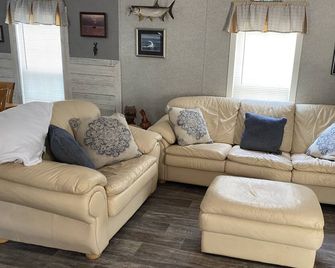 Relaxing, comfortable home in Keaton Beach - Perry - Obývací pokoj