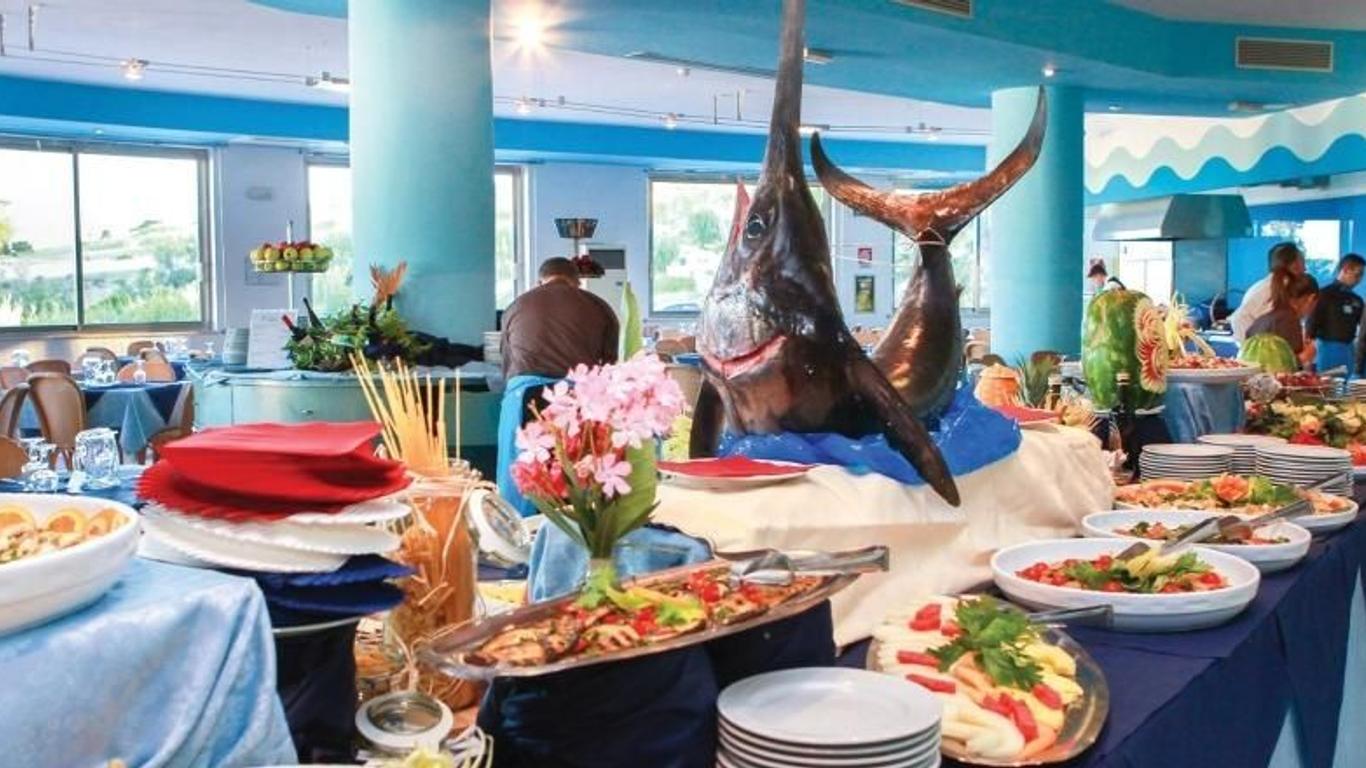 هوتل كلوب سلينونت بيتش أيموري