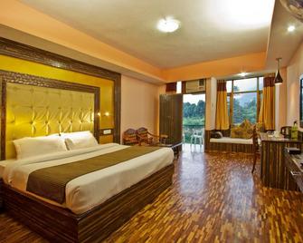 Royal Park Resorts - Manali - Bedroom