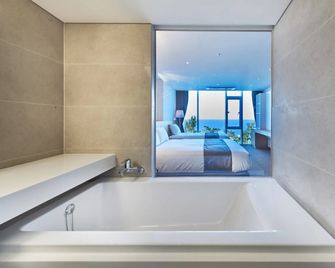 Potalaka Naksan Beach Wellness - Yangyang