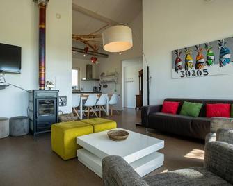 Luxury detached vacation home with sauna close to Knokke, Bruges and Cadzand - Eede - Living room