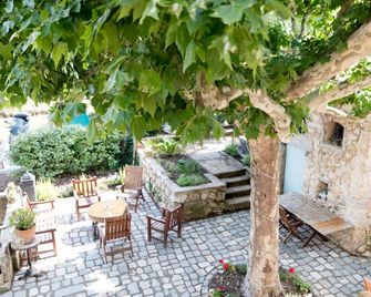 'Tilleul' Room – Indulge in understated B&B luxury - Fayence - Patio