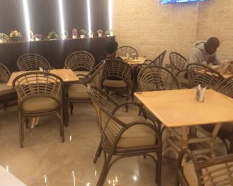 Riversand hotel with Lake views,Accra street,Kisumu,Kenya - Kisumu - Restaurant