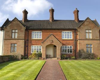 Old Hall House, Nec - Coventry - Building