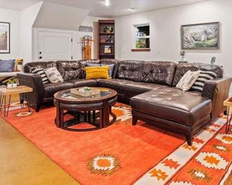 Luxury Yosemite Retreat at Quail Crossing - Coulterville - Sala de estar