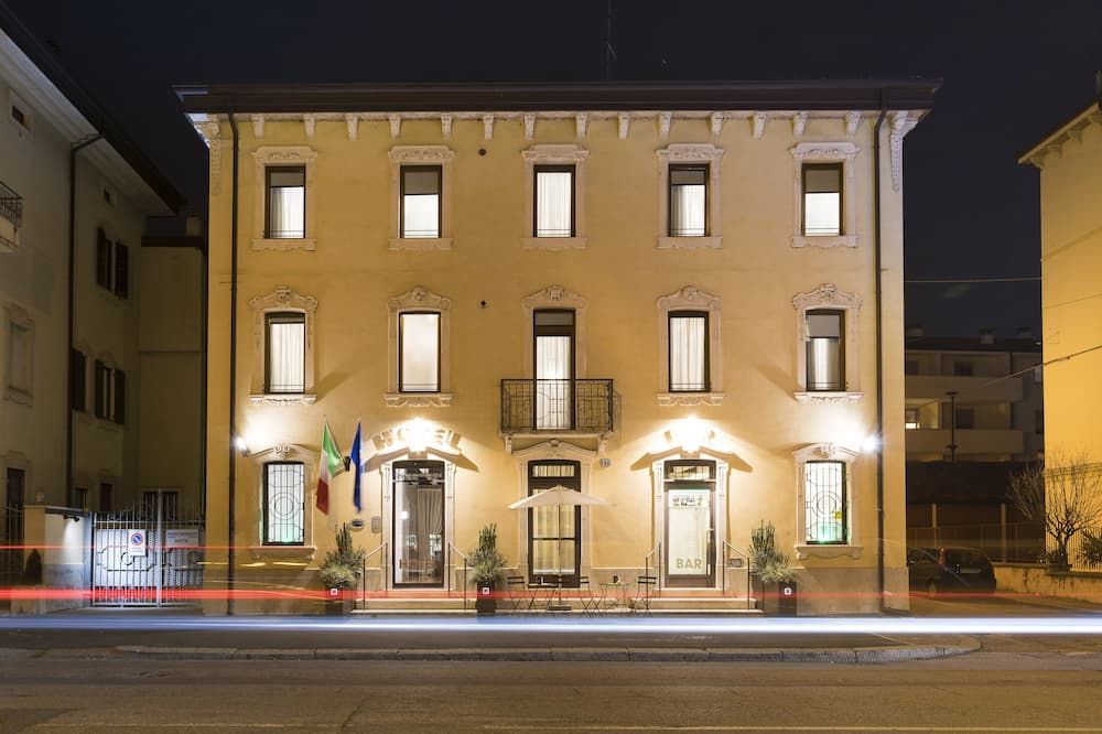 ألبرجو فونتانا