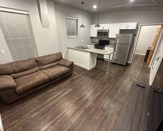 Suite on Main Street - Frostburg