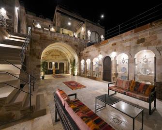 Arinna Cappadocia - Nevşehir - Lobi