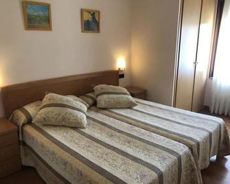 Hotel Rural Astura - Villacelama - Bedroom