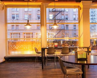 HI Chicago Hostel - Chicago - Ristorante