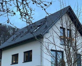 Fantastic vacation home - perfect for families - Schlüchtern - Gebäude