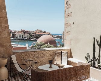 Aisha Hotel - Chania - Balcony