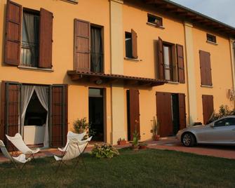 B&B Torricella - San Giorgio di Piano - Building