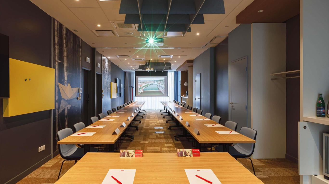 ibis Lyon Carre De Soie