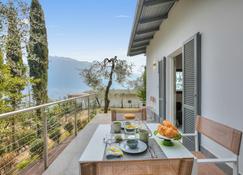 Relais Nanzello Garda Living 1 and 2 - Happy Rentals - Limone sul Garda - Balkong