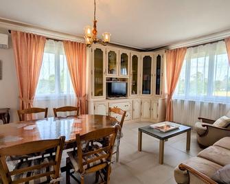 Maison rénovée avec jardin privatif, proche châteaux et ZooParc de Beauval, Argy - FR-1-591-613 - Buzançais - Salle à manger