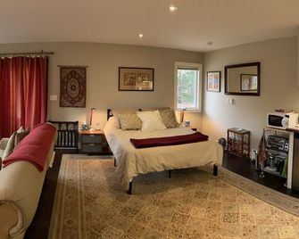 Private Garden Studio w/Separate Office Space, Gorgeous Bay Views, Oakland Hills - Oakland - Schlafzimmer