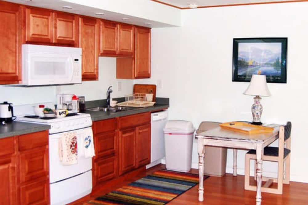 Anchorage Walkabout Town Bed and Breakfast - אנקוראג' - מטבח