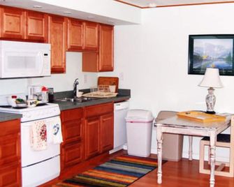 Anchorage Walkabout Town Bed and Breakfast - אנקוראג' - מטבח