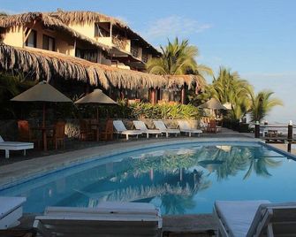 Hotel Grandmare & Bungalows - Mancora - Pool