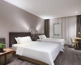 Mingting Hotel (Nanjing Hexi International Expo Center) - Nanjing - Bedroom