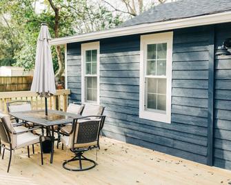 Spacious Downtown Living - Prattville - Patio