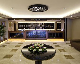 Volley Hotel Istanbul - Istanbul - Front desk