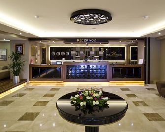 Volley Hotel Istanbul - איסטנבול - דלפק קבלה